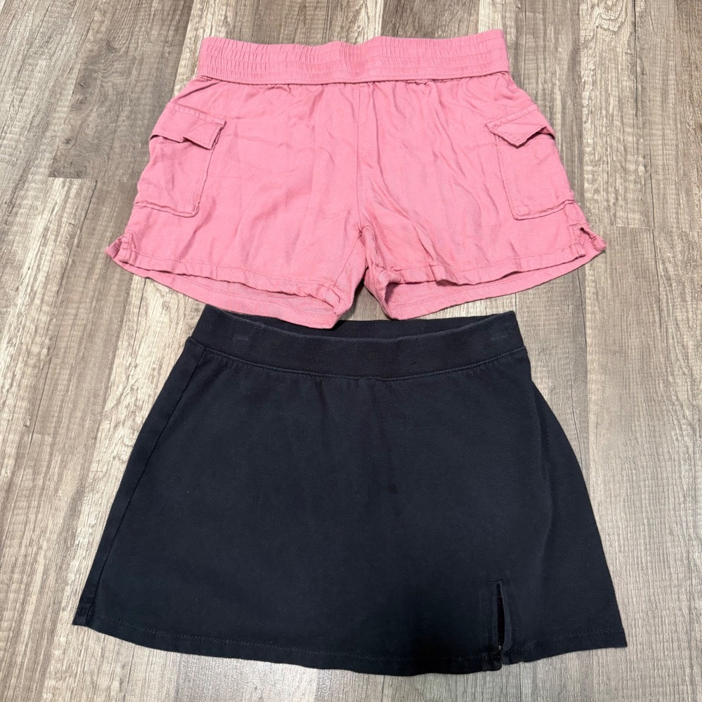 SO Girls Size 8 M Mauve Cargo Shorts and Black Skort 2 Piece Set